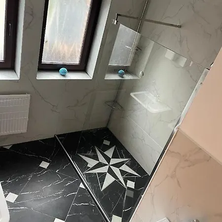Dora Apartment *